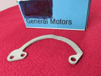 Nuevo de Lote Antiguo 1958 1959 1960 Pontiac Todo Generador Soporte de Montaje Trasero Cuña GM# 1943608 Foto 1 de 4