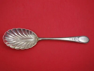 Early American Engraved by Lunt Sterling Silver Berry Spoon Shell 9" Serving - Image 1 of 2