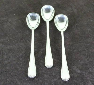 Juego de 3 cucharas largas de helado plateadas, Louis Seize Foto 1 de 4