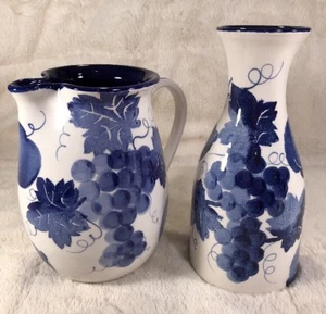 Beautiful CERAMICHE ALFA Pitcher And Carafe Set Grapes Blue & White Italy - Picture 1 of 12