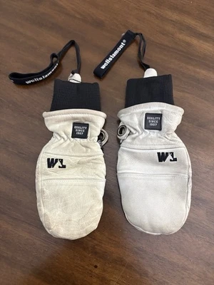 Wells Lamont Boys Warm Winter Outdoor Gloves With Inner Mittens Off-White 2 K5 - Image 1 of 4