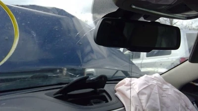 2015 16 17 Jeep Cherokee Rear View Mirror Telematics w/ Uconnect Access - Image 1 of 4