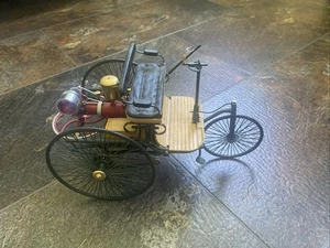 Franklin Mint 1886 Benz Patent Motorwagon Maßstab 1:8 Auto Automobile ohne Box - Bild 1 von 6