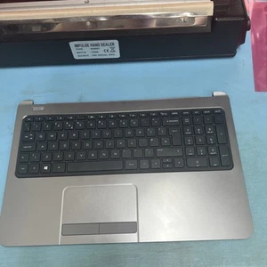 HP 255 Palmrest, And Keyboard, Touchpad And Power Button Fully Working - Afbeelding 1 van 4