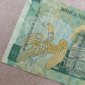 Romania 1 LEI 2005 POLYMER Banknote Eagle Flower Romanian Money NOTE - Picture 1 of 4