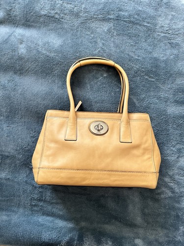 Coach F13675 Pelle Marrone Turnlock Doppio Cinturino Trasporto Ferramenta Argento 2009