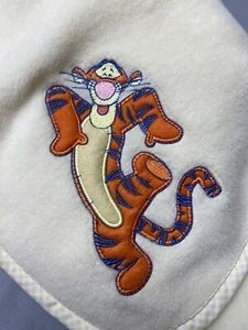 Manta bebé Tigger Winnie The Pooh 36x42 rara hallazgo de Disney - Imagen 1 de 9