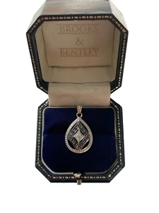 0.15ct Black and White Diamond Pendant 9ct Gold Diamond Teardrop Pendant - Picture 1 of 19