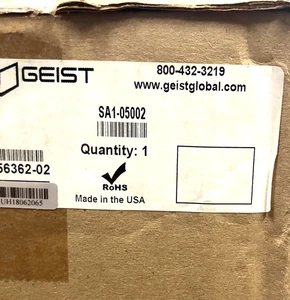 Vertiv Geist SwitchAir 2U Passive Airflow Management Duct SA1-05002 - Picture 1 of 3