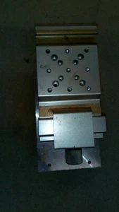 Optical Rail Carriage, 80 MM Length, M4 And M6 Thread, X95 Series Model: M-CXL95 - Picture 1 of 3