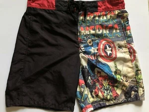 {Classic} Captain America Marvel Comics Bathing Suit Board Shorts Size 32 - Picture 1 of 7