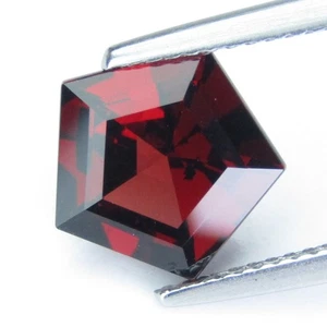 3.46Cts Delightful Natural Red Color Almandine Garnet 10mm Pentagon Cut Gemstone - Picture 1 of 4