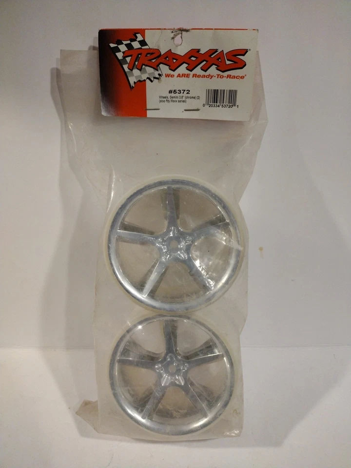 Traxxas REVO/T-Maxx/E-Maxx Chrome Gemini 3.8 Wheels (14mm Hub) 5372 - Image 1 of 1
