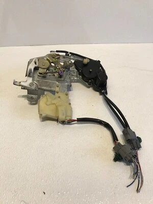 Atuador de trava de porta dianteira traseira esquerda Honda Odyssey 2003 02-04 Odyssey - Imagem 1 de 4