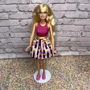 Barbie TOY STORY 3 2009 BARBIE LOVES ALIEN Muñeca de Moda Cabello Rubio rediseñado - Imagen 1 de 13