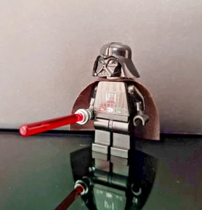 LEGO® STAR WARS MINIFIGURE - Darth Vader (sw0277) con spada laser - Imagen 1 de 6