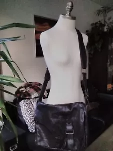 aunts & uncles Crossbody Tasche Leder schwarz für Uni etc. gepflegt - Bild 1 von 9