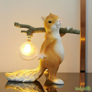 New Creativity Squirrel Table Lamps LED Desk Light Bedside Resin Animal Lighting