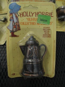 Vtg 1976 Holly Hobbie Old Fashioned Collectors Miniatures #43 COFFEE POT - Picture 1 of 1