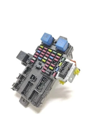 Scatola fusibili HYUNDAI SANTA FÉ I SM 9540026501 2.00 Diesel 83kw 31986660 - Immagine 1 di 4