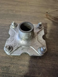 2007 Polaris Outlaw 90 Right Rear Wheel Hub 0450831-385 - Picture 1 of 6