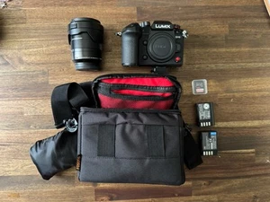 Panasonic Lumix DC-GH6 Camera + 12-60mm Leica F2.8-4.0 Lens + 2 Batteries + Etc - Picture 1 of 10