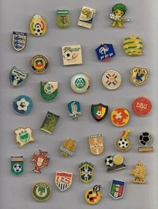 2010 FIFA WORLD CUP South Africa pin badge Football Soccer Association - Picture 1 of 35