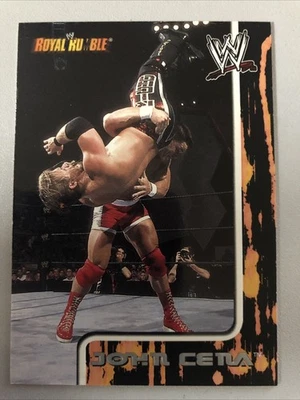 Tarjeta de novato de lucha libre John Cena Fleer Royal Rumble 2002 WWE WWF #7 rara radiocontrol Foto 1 de 4