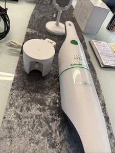 Vorwerk Akkusauger Kobold VC100 mit Ladekabel und wandhalterung - Bild 1 von 4