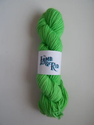 THE LAMB & KID TOD WORSTED YARN CASHMERE 35% /YAK 65% HAND DYED MARTIAN -1   - Image 1 of 2