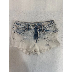 Bullhead Denim Co. High Rise Blue Wash Distressed Denim Shorts Size 5 - Picture 1 of 4