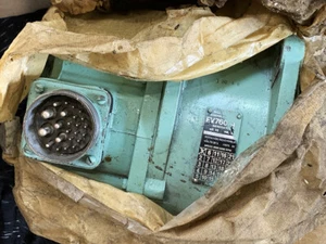 Landrover Serie Defender Ex Mod Lima Lichtmachine Alternator 24V LW BW - Picture 1 of 12
