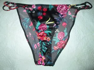 Collant bikini da donna satinato sfacciato stringhe taglia S-NUOVI SENZA ETICHETTE-1 PR-NERO floreale - Foto 1 di 3