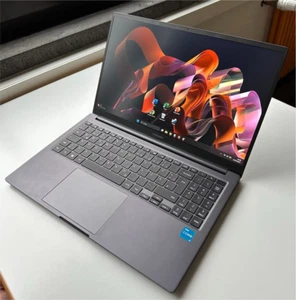 Samsung Galaxy Book 3 Intel 13th Gen. 15“ Display Notebook Laptop Office - Bild 1 von 8