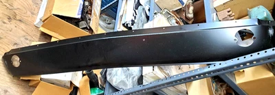 Panel de cenefa trasera Cougar 1967-1968 Foto 1 de 4