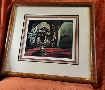 Busto invisible de Voltaire de Salvador Dalí. Impresión enmarcada personalizada. Foto 1 de 4