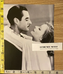 John Gilbert & Greta Garbo Movie Scene Book Photograph - Picture 1 of 1