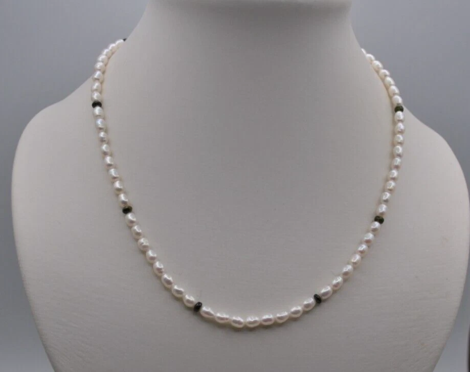 Reisperle Halskette mit grün Turmalin Steinen - Bild 1 von 1