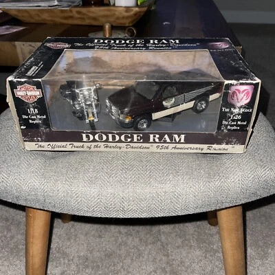 Harley Davidson Dodge Ram Truck 95th Anniversary Wide Glide Motorcycle 1:18 VGUC - Image 1 of 4