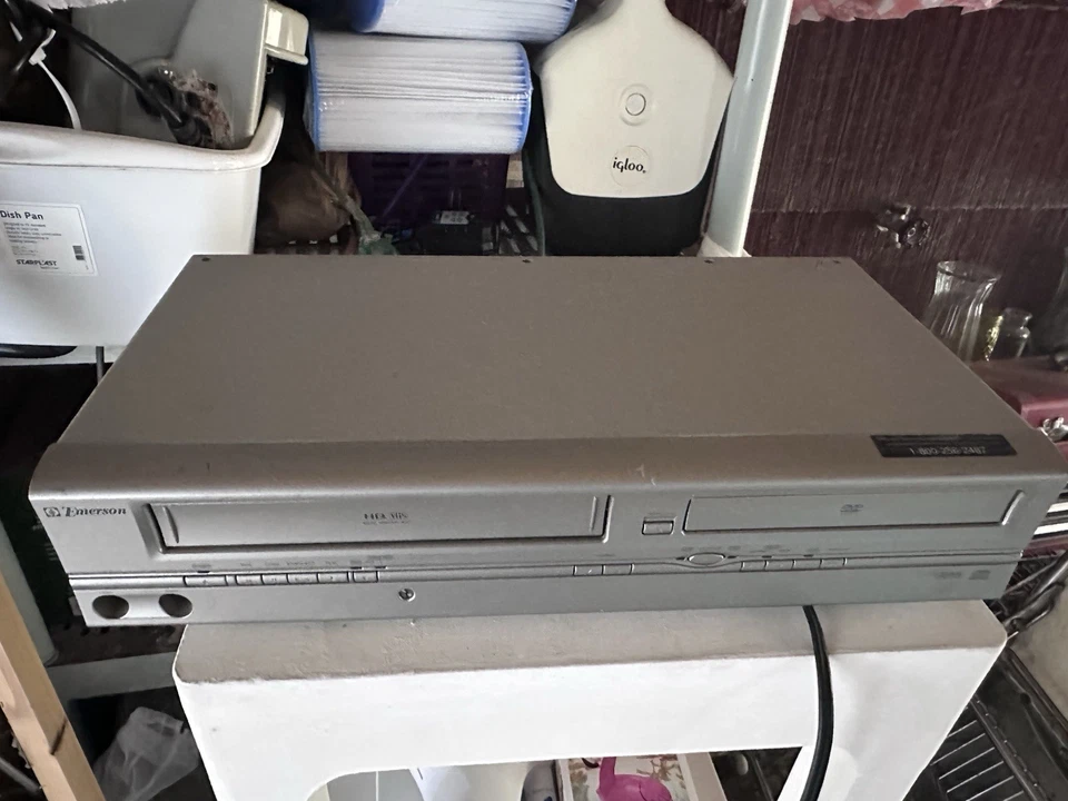 Emerson VCR/DVD Combo VHS Player  EWD2004 - NO REMOTE - Tested Working - Image 1 of 4
