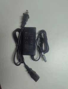 Adaptateur 8.4V 2A chargeur de batterie li-ion pour récepteur d'instrument de pipeline 9500 - Photo 1/2
