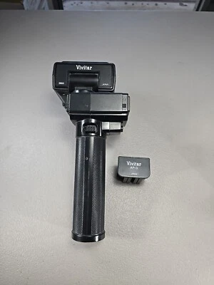 Vivitar 3900 Auto Thyristor Camera Flash Tested W/ Battery Insert AP-3 - Image 1 of 4