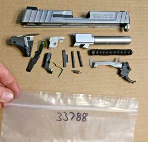 Smith & Wesson S&W SD40VE 40 cal parts lot -  rebuild / repair parts SD40 90022 - Picture 1 of 9