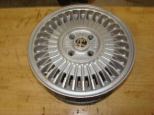 75-81 Alfa Romeo Alfetta Campagnolo Fan Wheel 5.5 x 14 Wheel 3