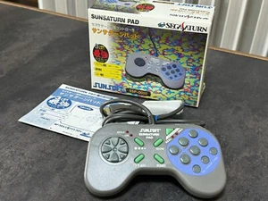 Almohadilla de control Sega Saturn SUNSOFT SUNSATURN PAD en caja SSP-0010 - Imagen 1 de 9