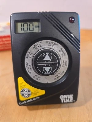 Qwik Time QT-3 Cuarzo Metrónomo Negro Portátil Probado Batería Nueva Foto 1 de 4