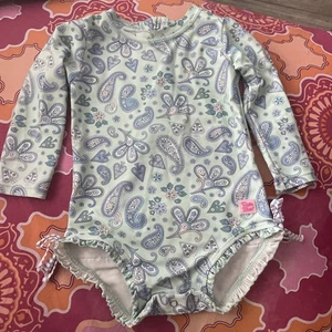 Traje de baño manga larga de una pieza con volantes Butts para niñas 18-24 M usado en excelente estado cachemir - Imagen 1 de 9