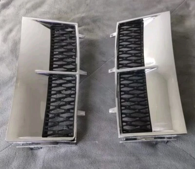 Rejillas de ventilación lateral cromadas con malla negra Land Rover Range Rover HSE 2003 a 2011 Foto 1 de 3