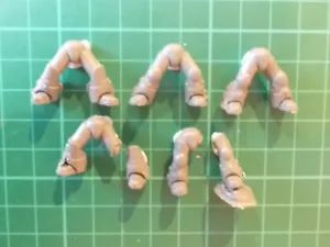 Warhammer 40K - 5 Space Marine Devastator squad Legs - 40k bits - Picture 1 of 1