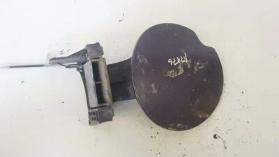 Peugeot 307 2002 Fuel Door Gas Cover Tank Cap (FUEL FILLER FLAP) 9 #1409881-61 - Image 1 of 4